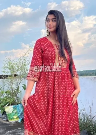 Call Girls In Adchini ✔️⎷| ((9958√O√18831) Delhi (Escort Service)